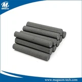 Quels instruments sont utilisés pour mesurer le champ magnétique d'une ba...